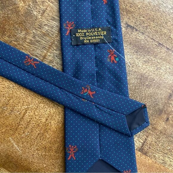 Vintage skinny red devil neck tie - Picture 2 of 4